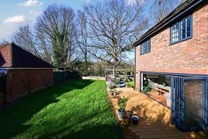 Photo 27- click for photo gallery